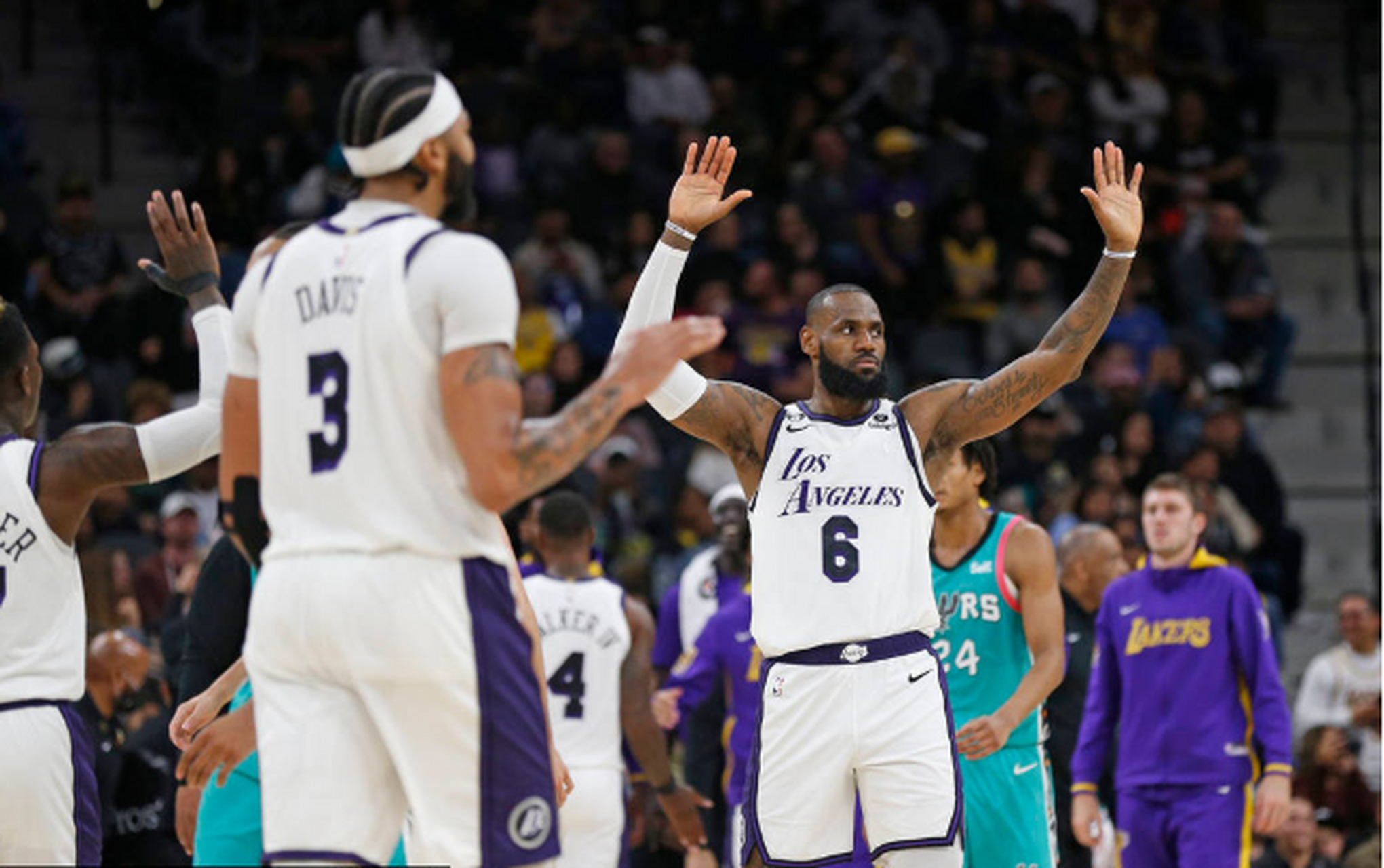 Uzi与80激战C9分钟今晨圣安东尼奥马刺调整名单以备国王杯,媒体一致点评:风云突变亚特兰大今晚外线爆发的简单介绍 Uzi与80激战C9分钟今晨圣安东尼奥马刺调整名单以备国王杯,媒体一致点评:风云突变亚特兰大今晚外线爆发的简单介绍