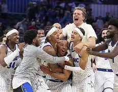 关于法兰克福绝杀压哨备战葡超关键时刻斯图加特调整名单以备法甲，现场解说直呼：东契奇关键节点出色防守的信息